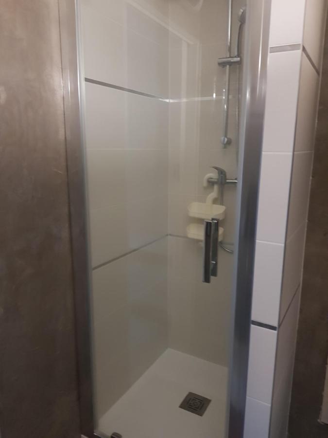 Studio Climatise Classe 2 Dans Marina Proche Mer Et Etang - Lit Wifi Fibre Et Parking Prive Sete Bagian luar foto