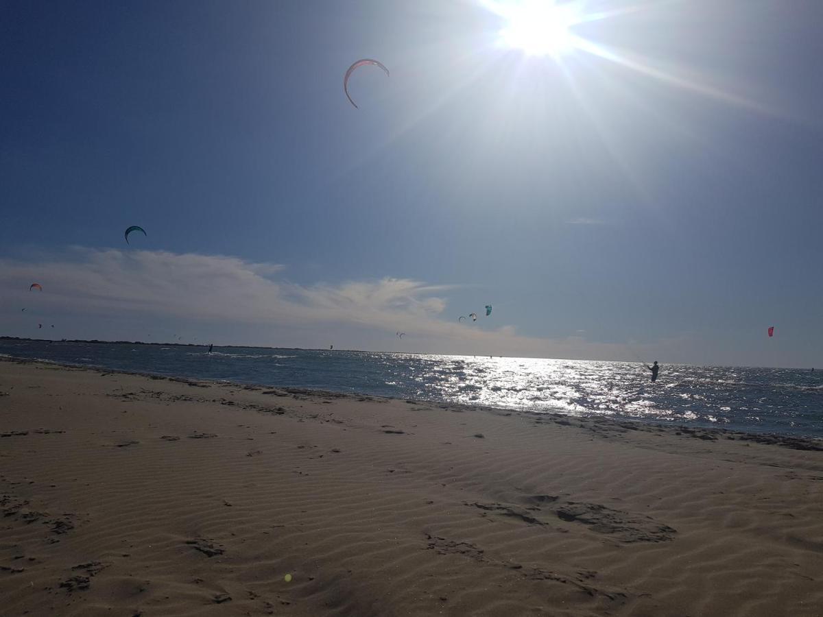 Studio Climatise Classe 2 Dans Marina Proche Mer Et Etang - Lit Wifi Fibre Et Parking Prive Sete Bagian luar foto
